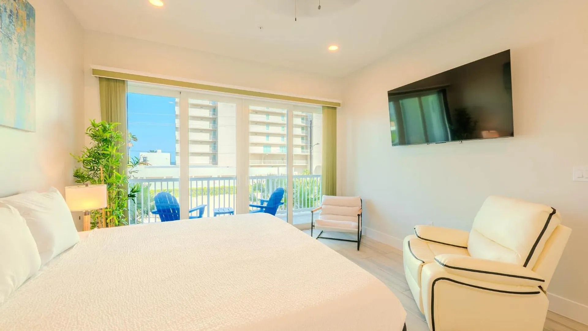 Apartment Surfside Sanctuary *