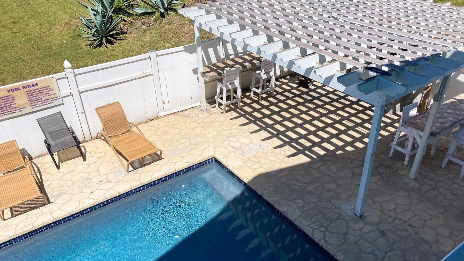 Lantana Retreat Unit #4 *