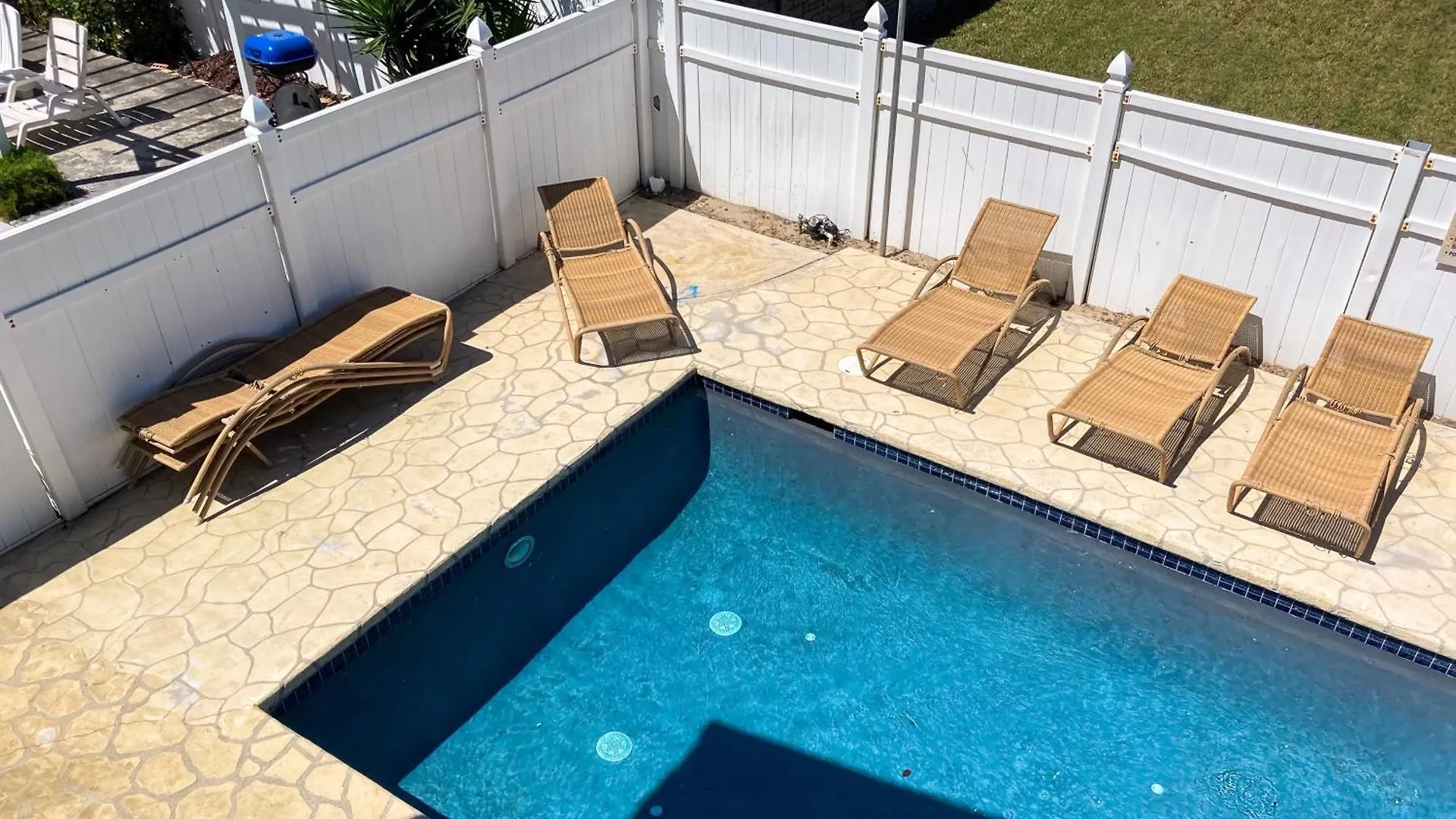 Lantana Retreat Unit #4 *