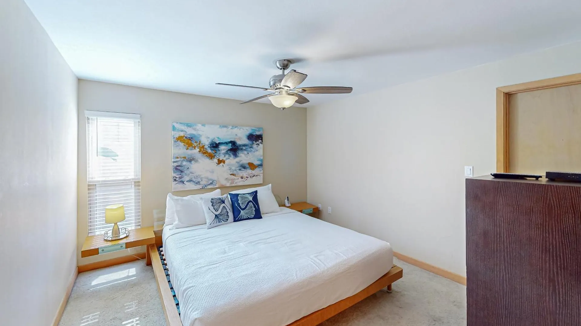 Sunchase Beachfront #130 Apartment