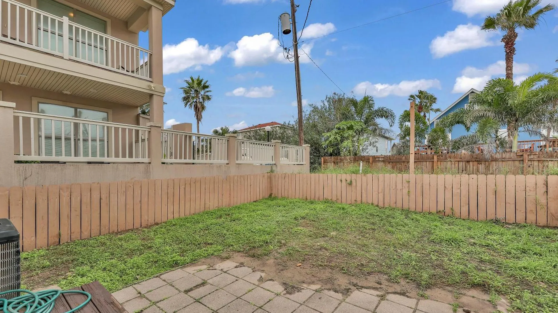 Relaxing And Spacious 2 Bed 2 Ba Short Walk To A Holiday home *
