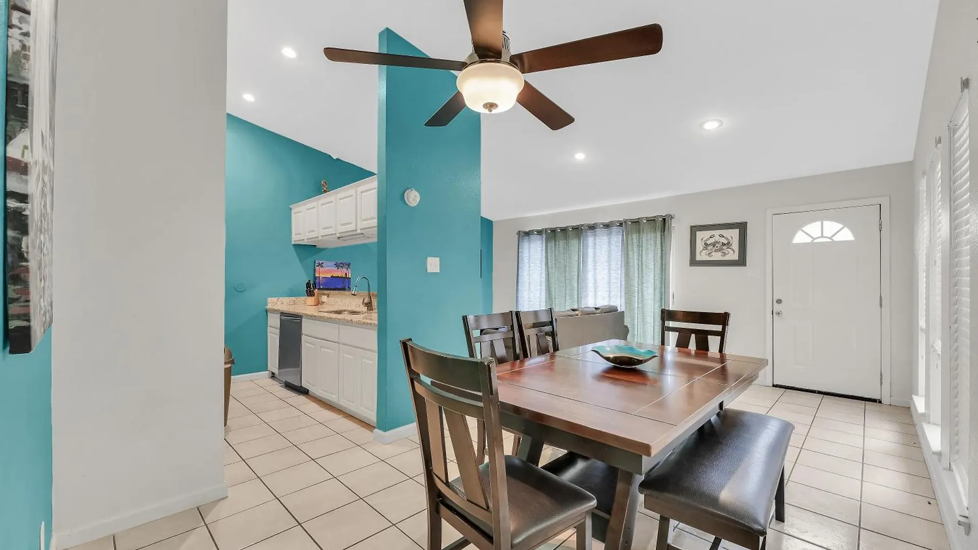 Relaxing And Spacious 2 Bed 2 Ba Short Walk To A South Padre Island