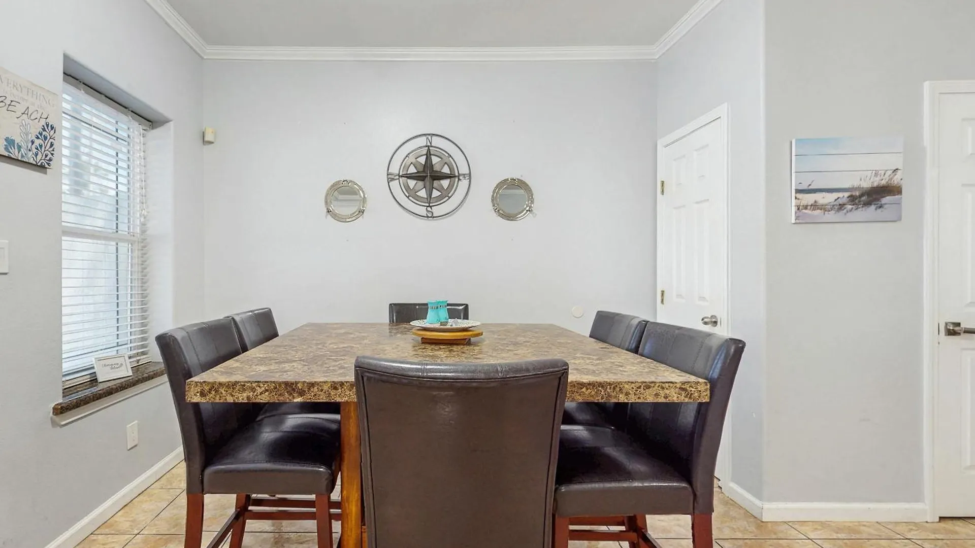 Pura Vida Unit A Holiday home