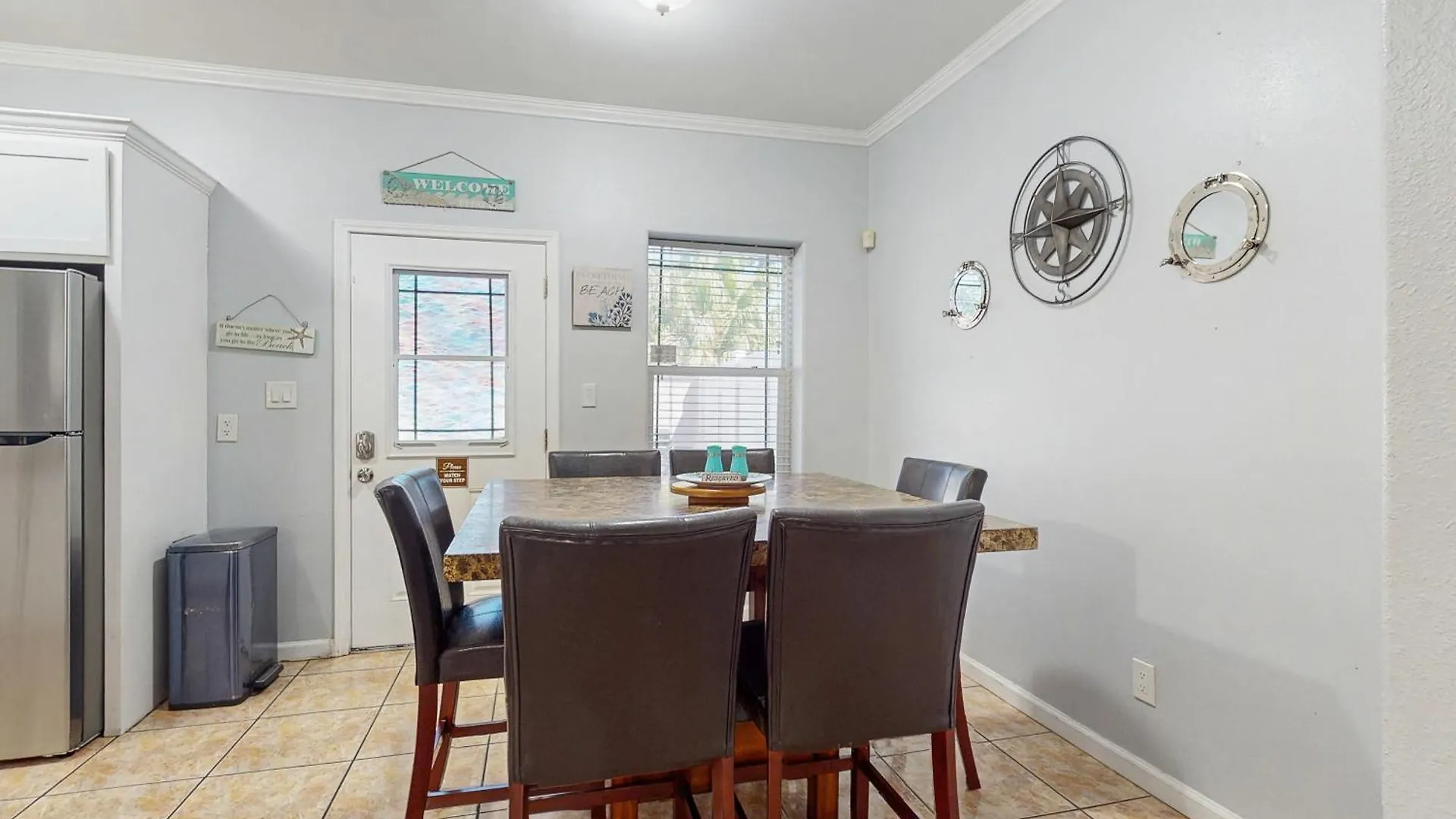 Pura Vida Unit A Holiday home