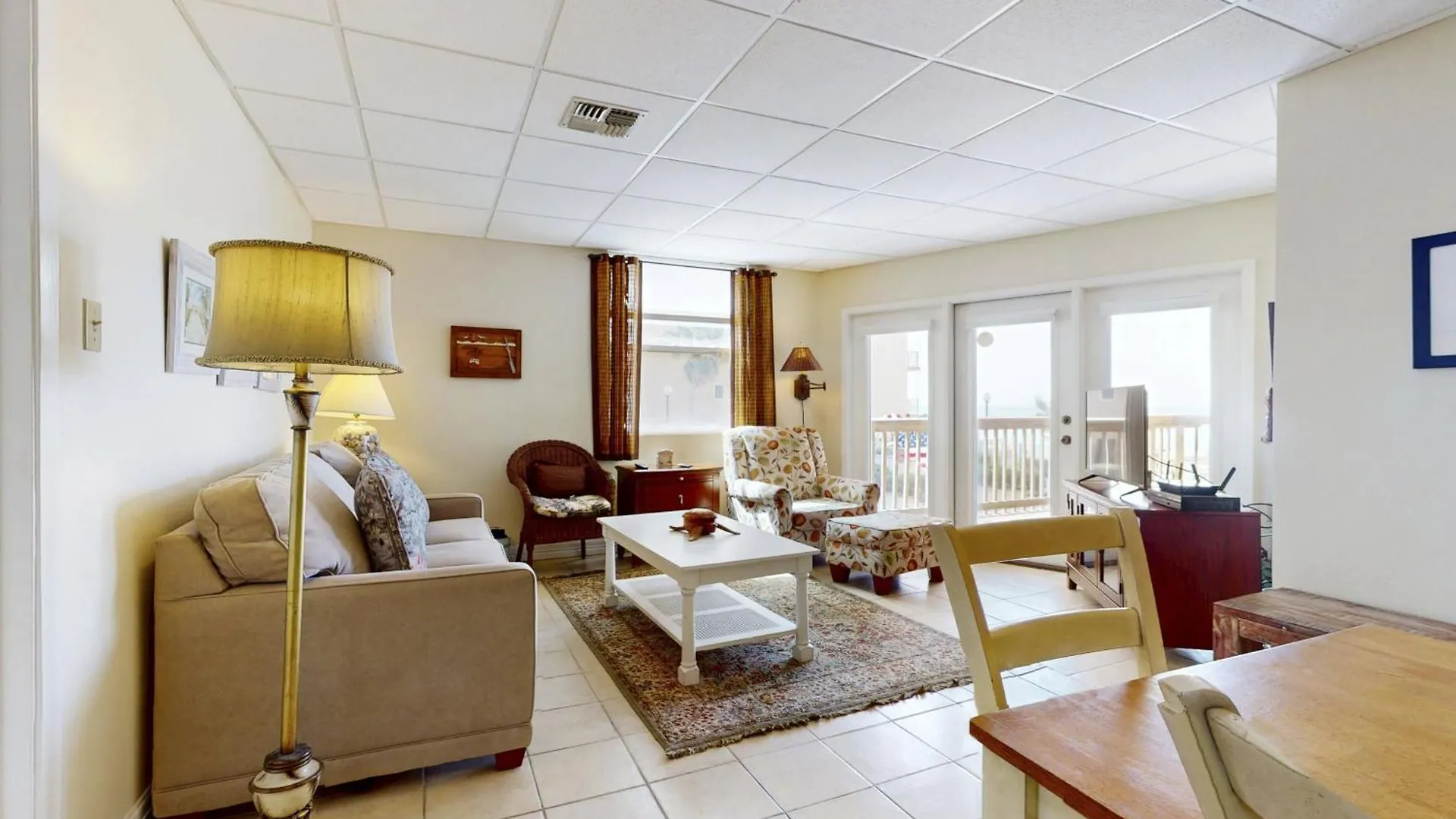 Galleon Bay Apartment