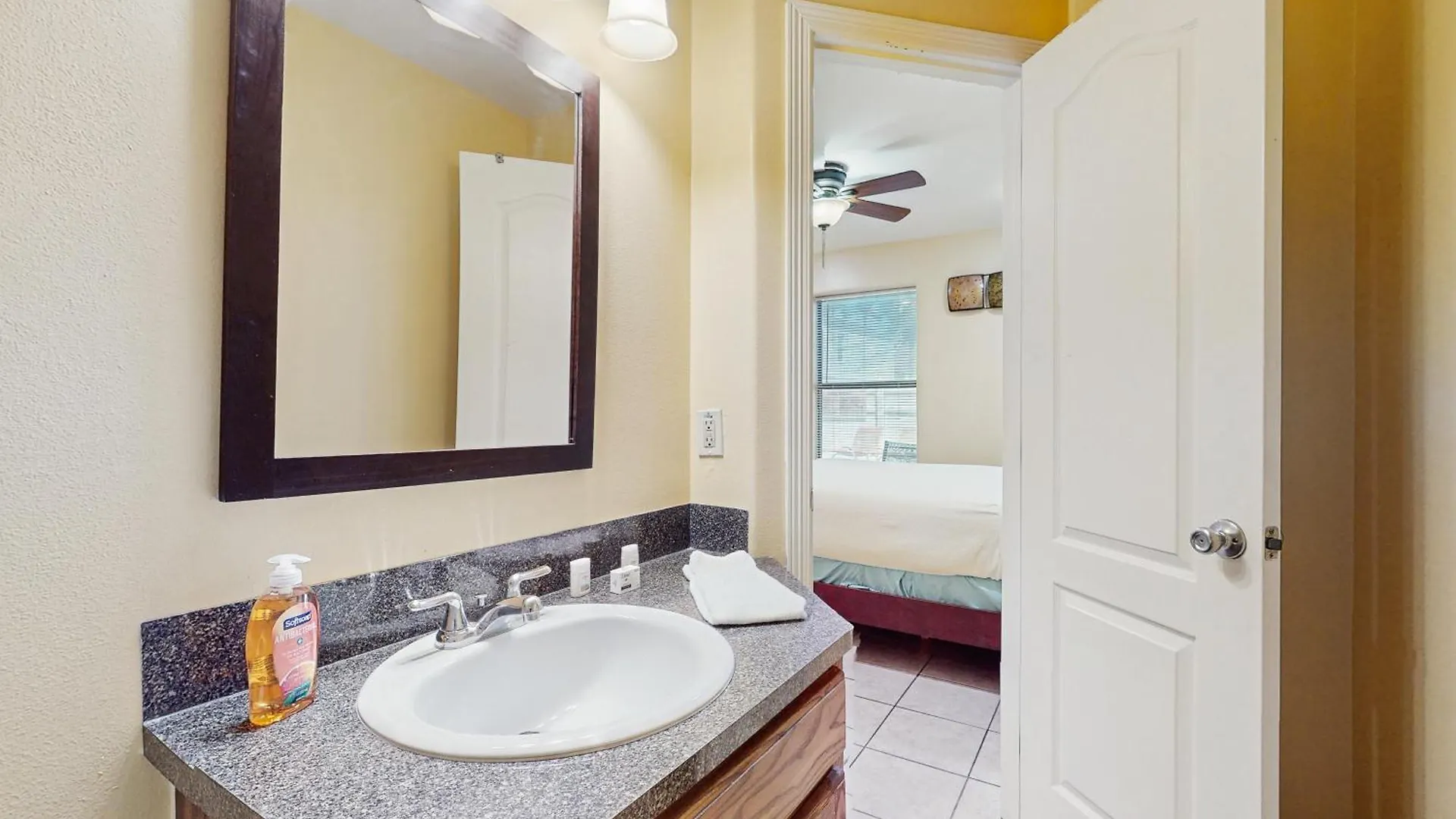 Lantana Retreat Unit #2 *