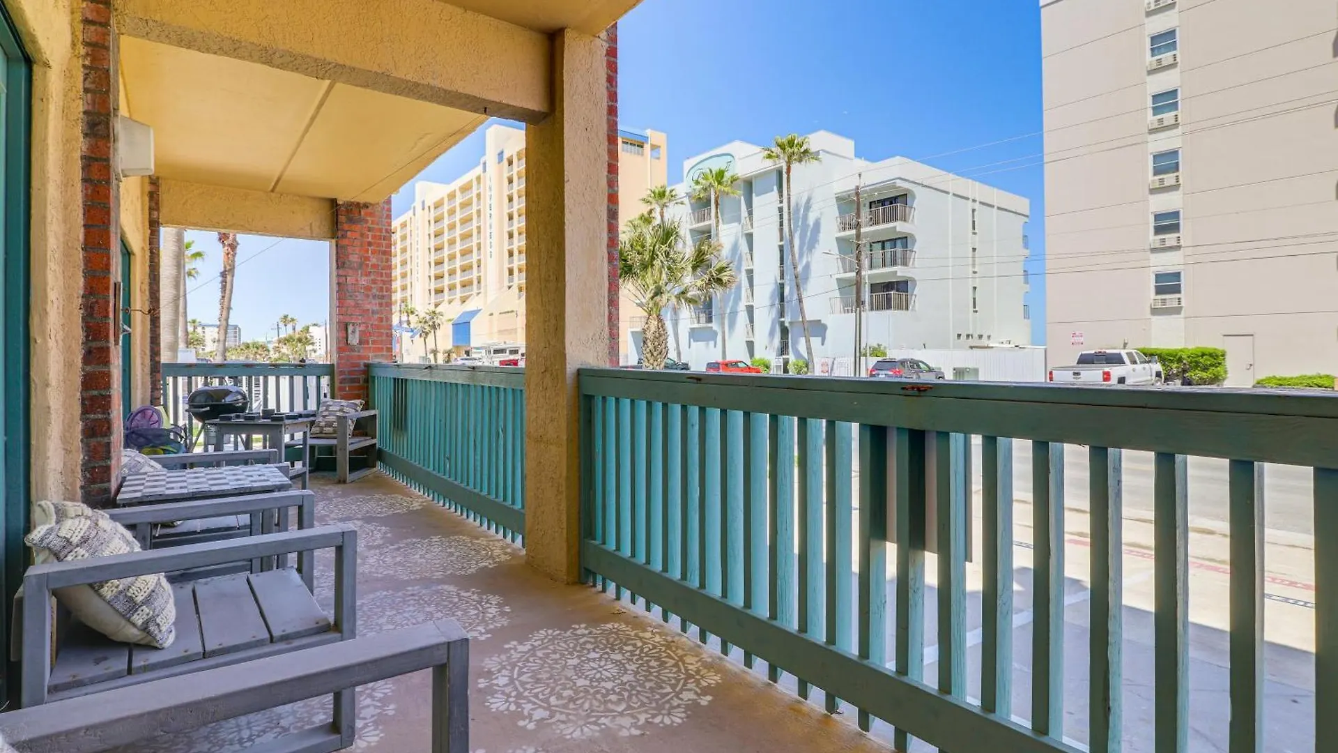 Apartment Luxe South Padre With Pool - Walk To Beach! *