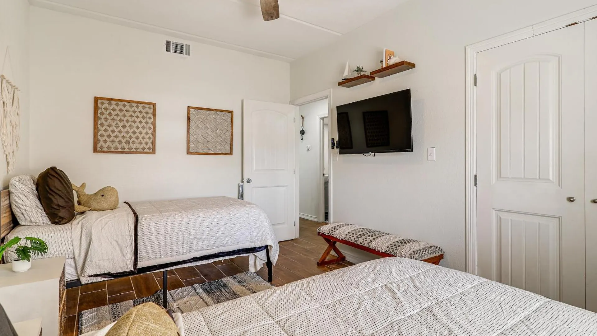 Apartment Luxe South Padre With Pool - Walk To Beach! South Padre Island