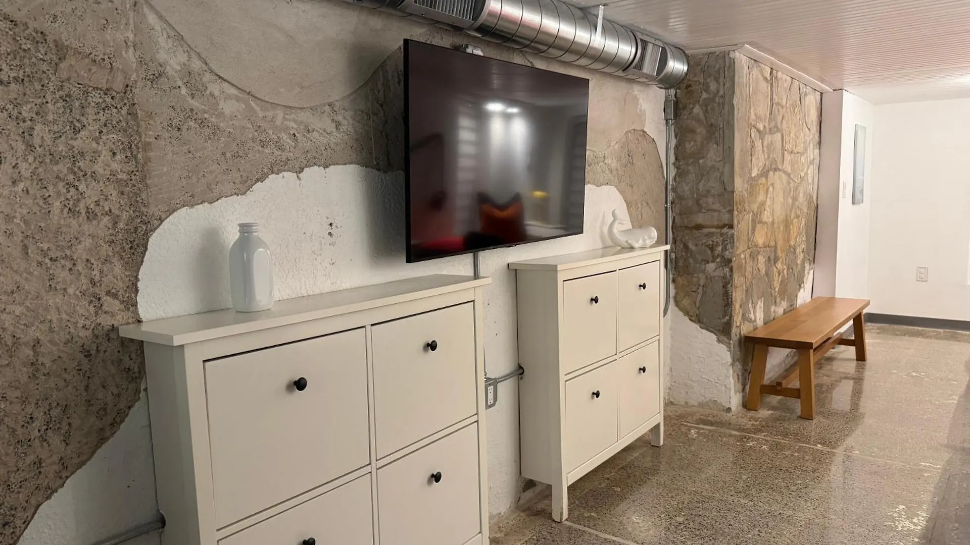 The Self-sustainable House