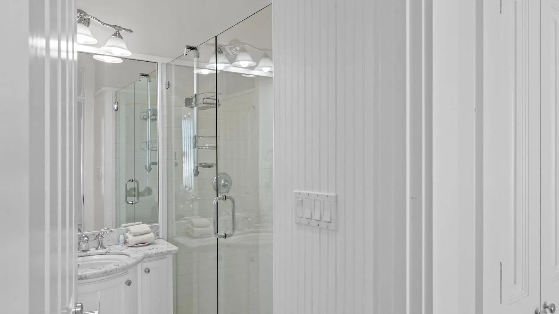 Holiday home Avalon - Townhouse At The Shores