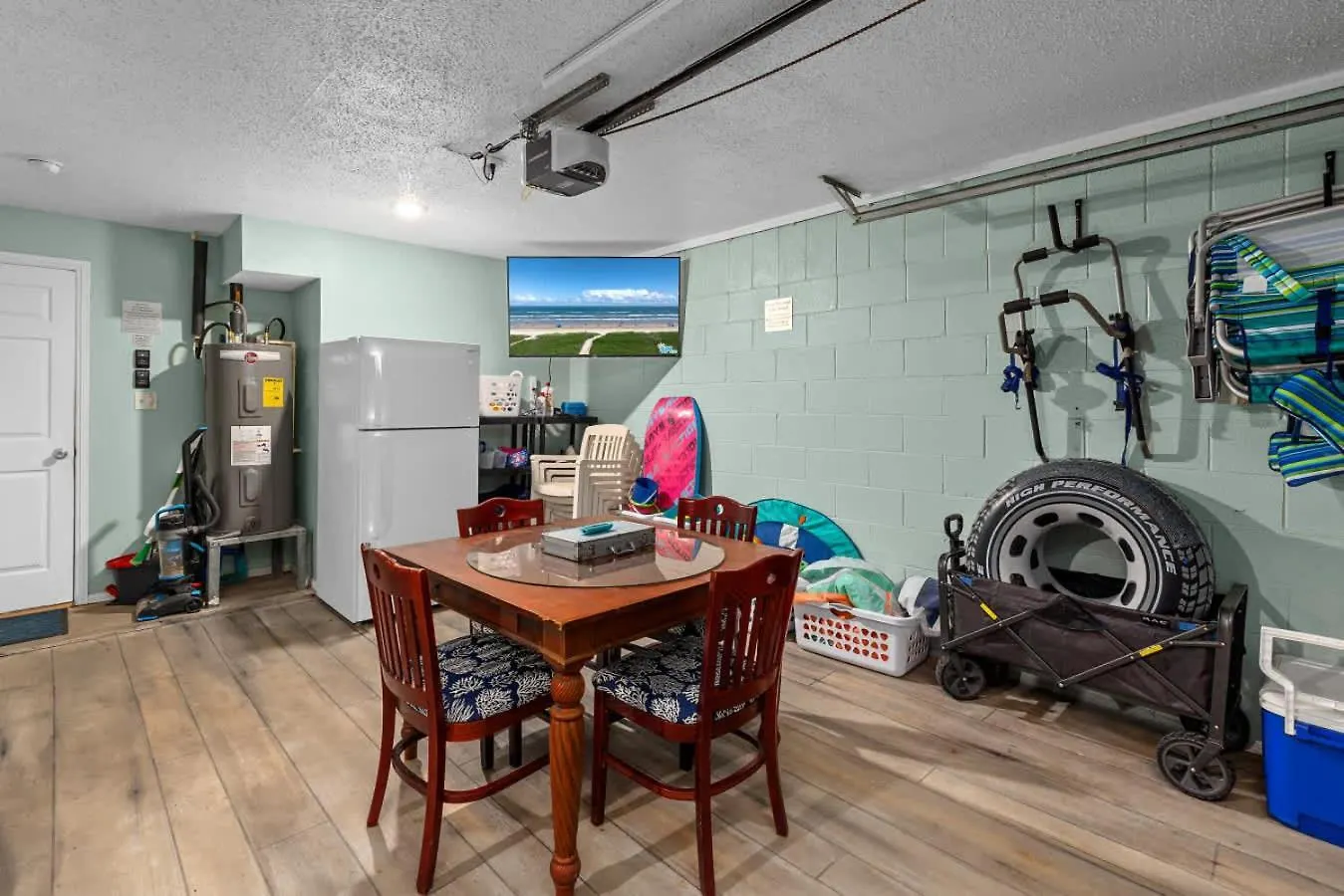 Breeze - Game Private Pool Steps To The