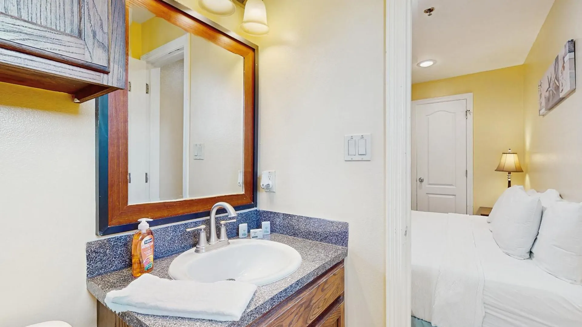 Lantana Retreat Unit #4 * South Padre Island