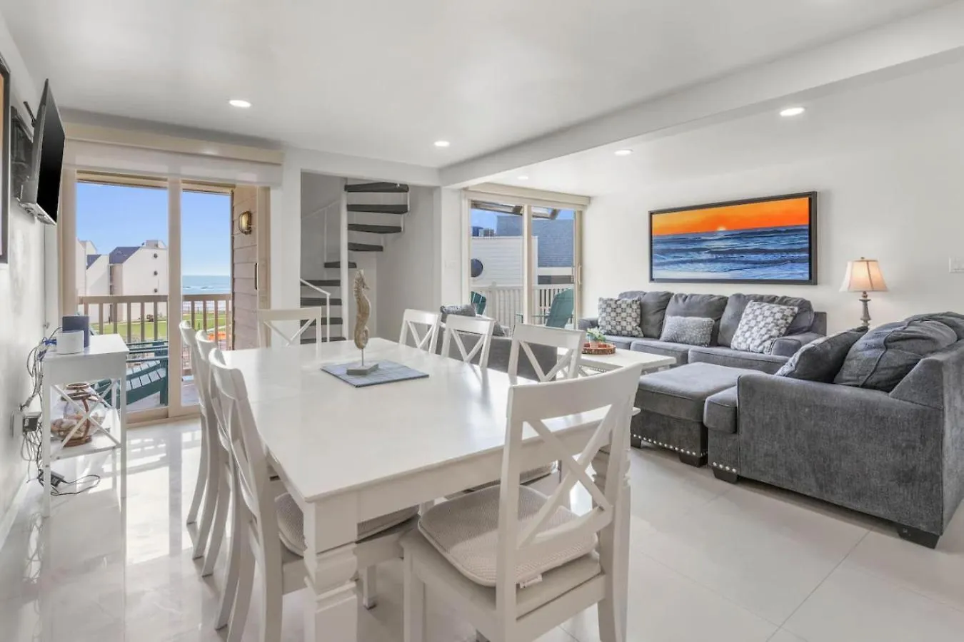 Epic Beachfront View Apartment