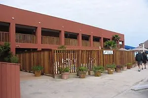 Wanna Wanna 2* South Padre Island