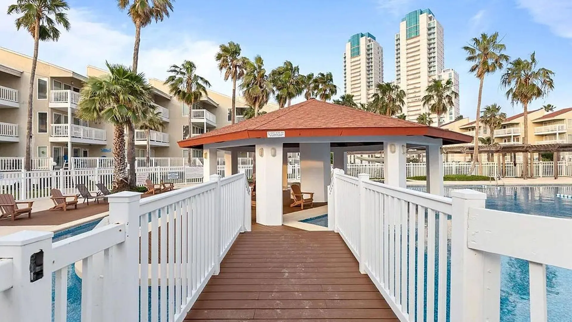 Holiday home Access Near Spacex! *