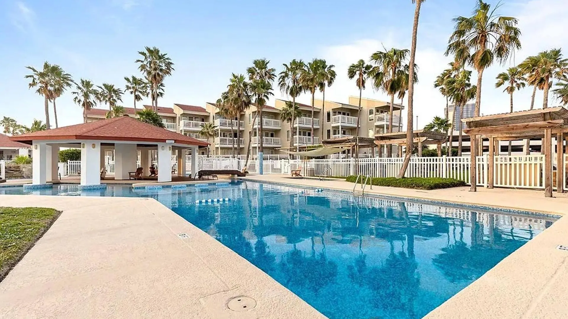 Holiday home Access Near Spacex! South Padre Island