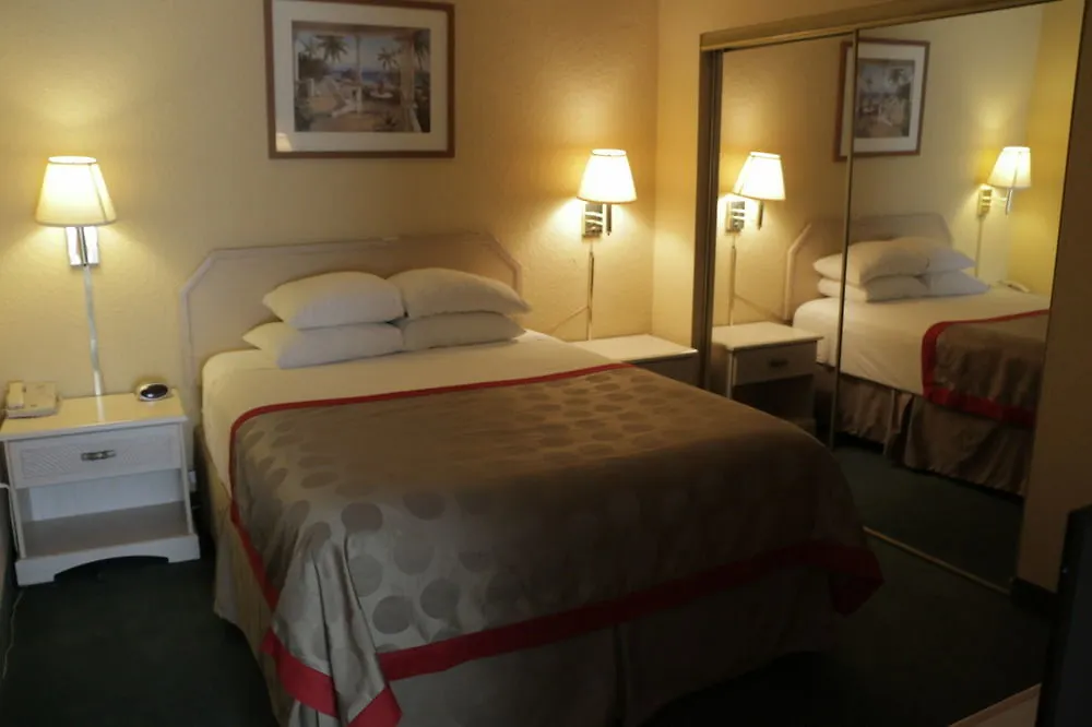 South Padre Island Inn Motel 2*