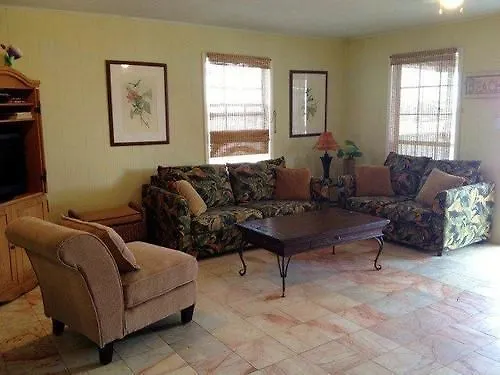Hotel Capricorn House Vacation