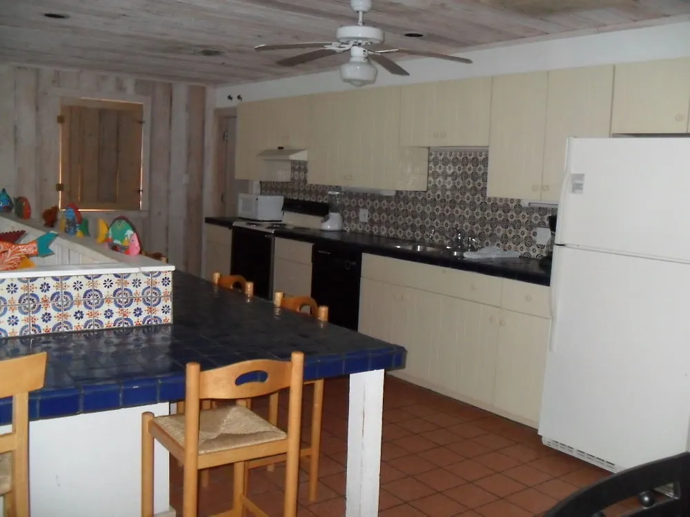 Island Houses By Island Services 3*