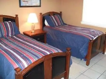 Front By Island Services 3* 南帕诸岛