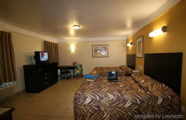 Comfort Inn 2*
