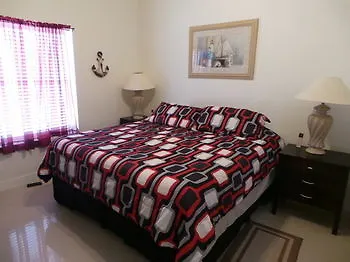 Hotel La Isla Condominiums 3*