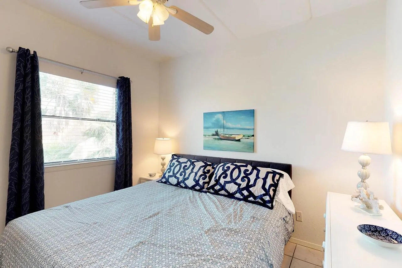 Falcon House Ii- 302 *