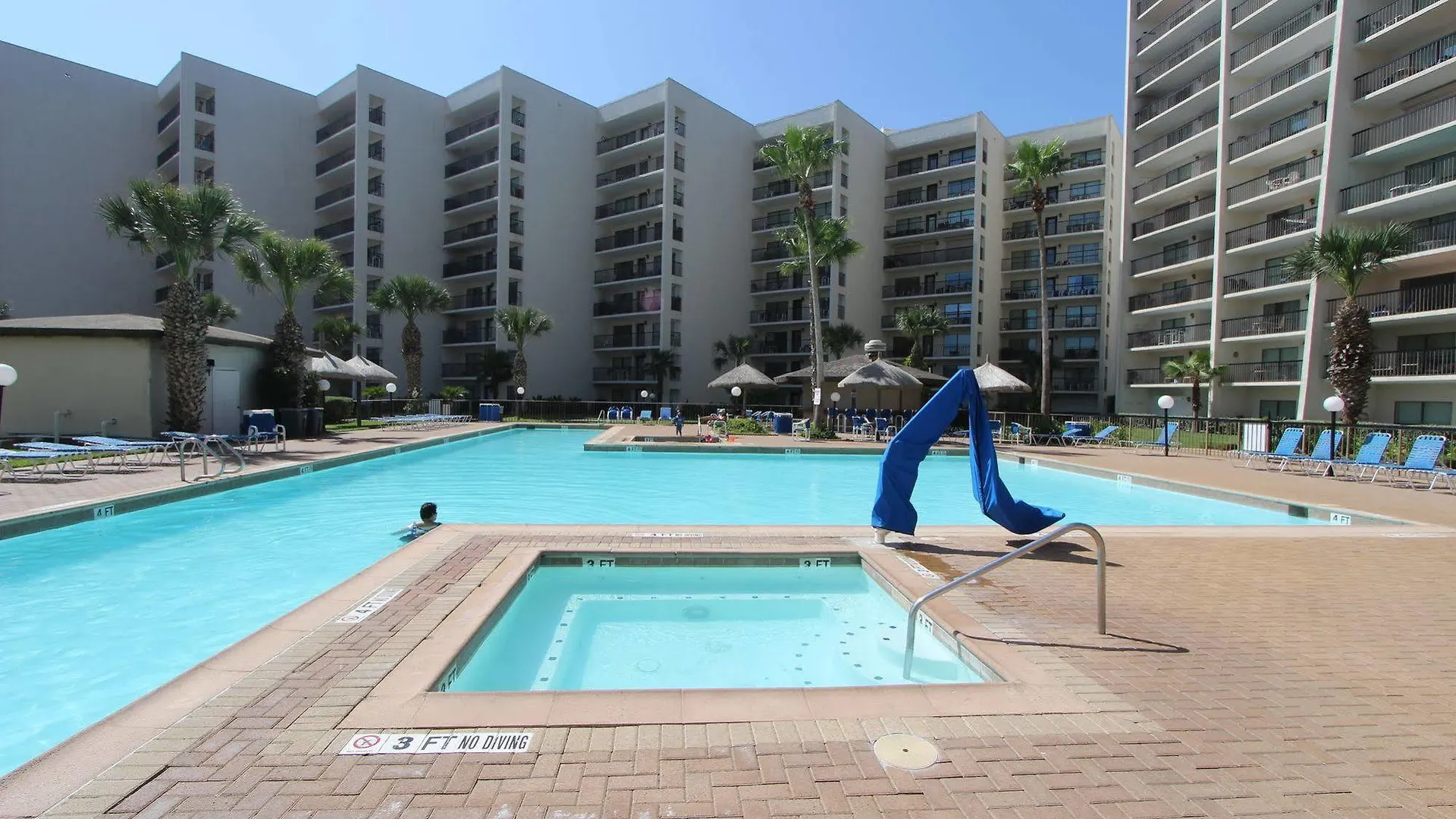 Royale And Tennis Club Resort