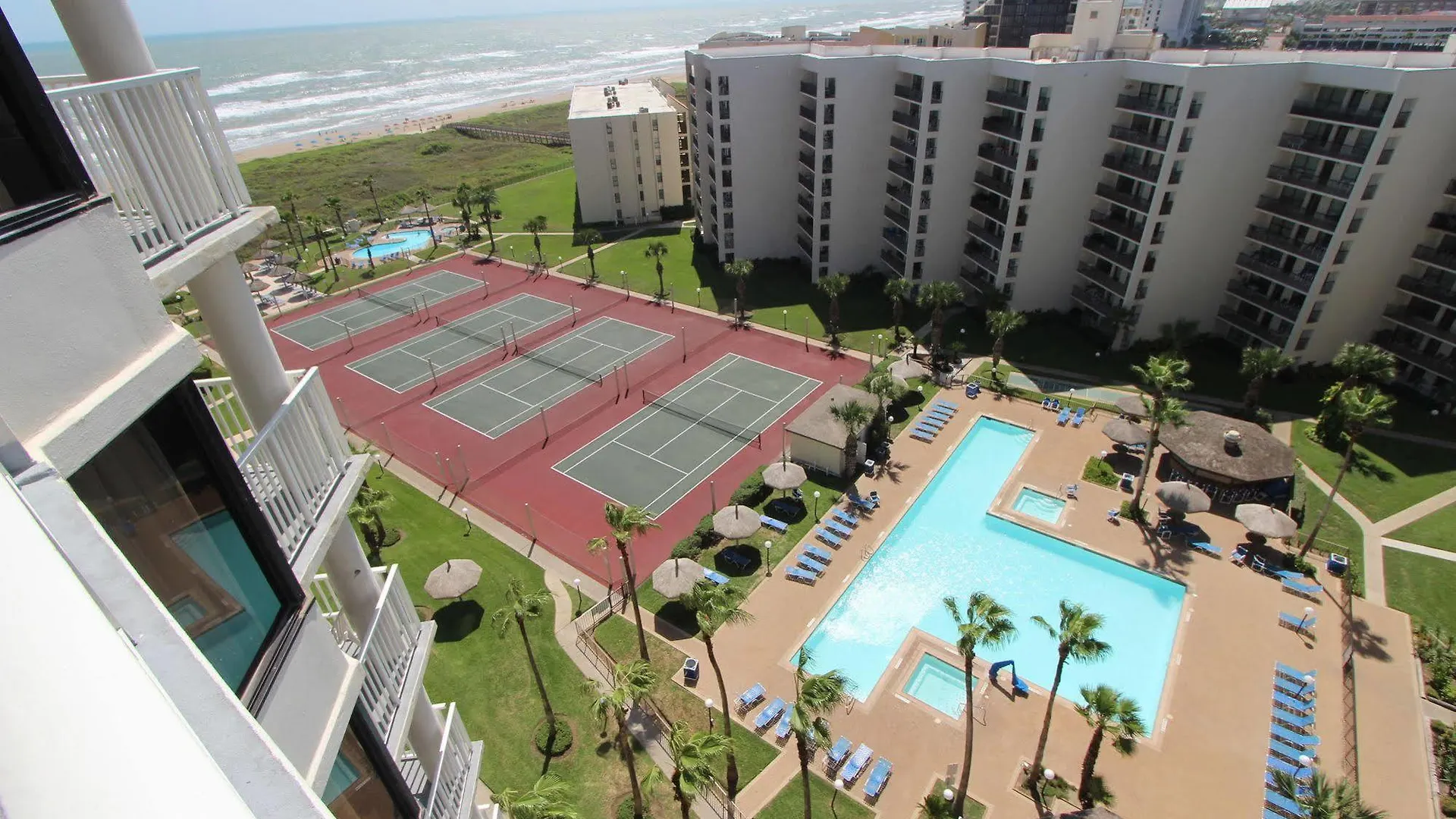 Resort Royale And Tennis Club South Padre Island