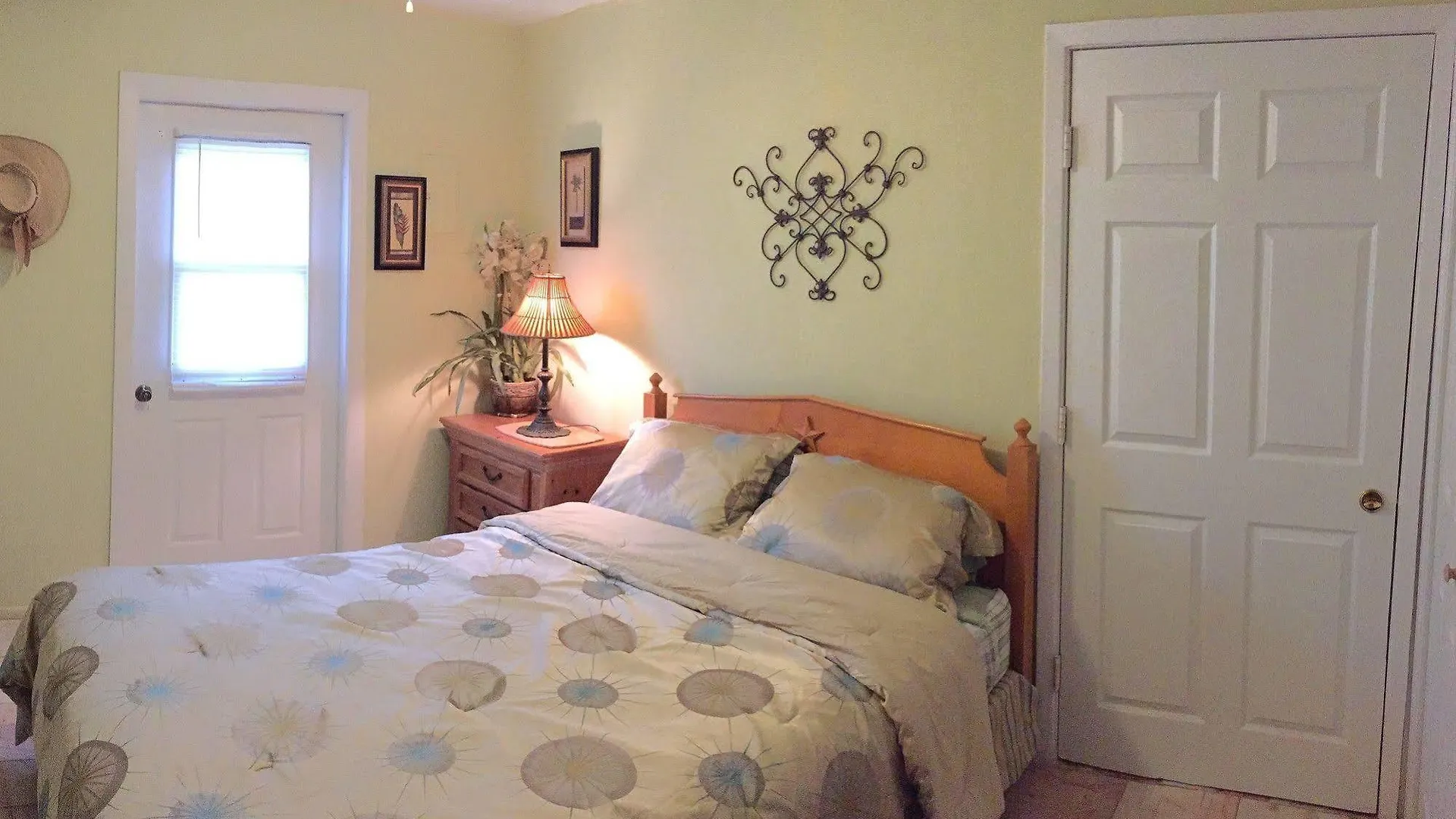 Capricorn House Vacation Hotel