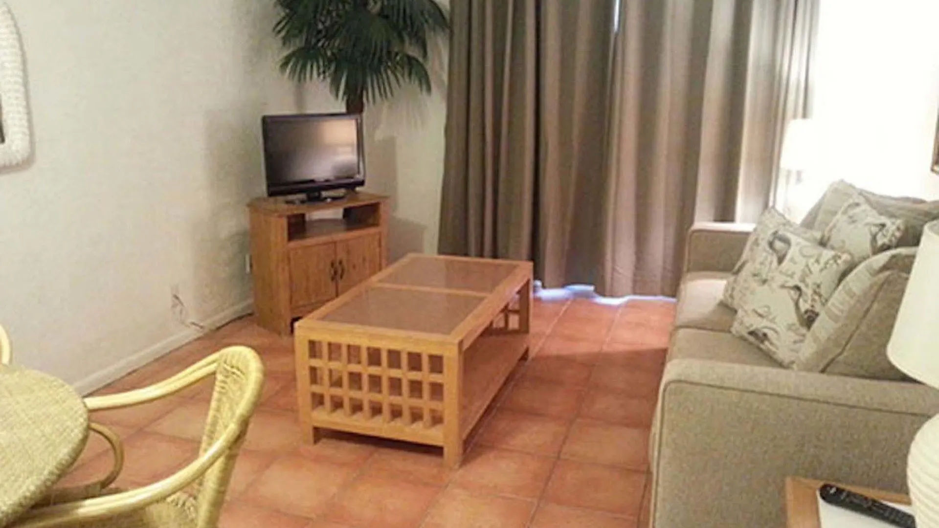 The Tiki- Front Complex! Unit 106 Apartahotel 3*