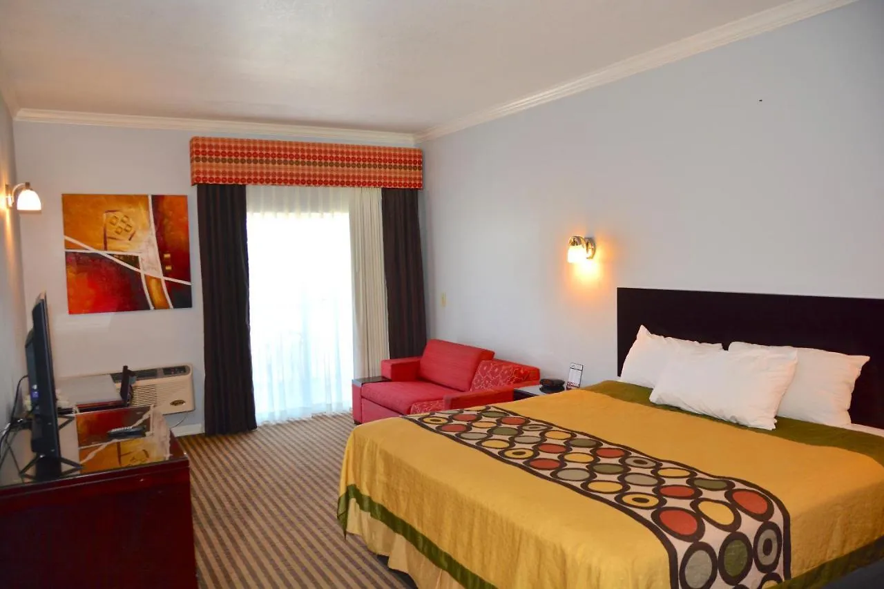 Blue Bay And Hotel 2*