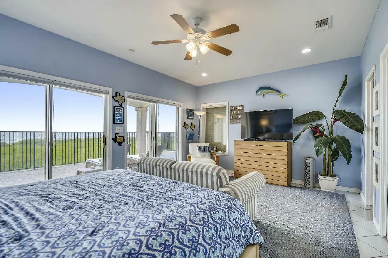 Incredible Views From Oceanfront 3 Bedroom Townhouse Townhouse South Padre Island