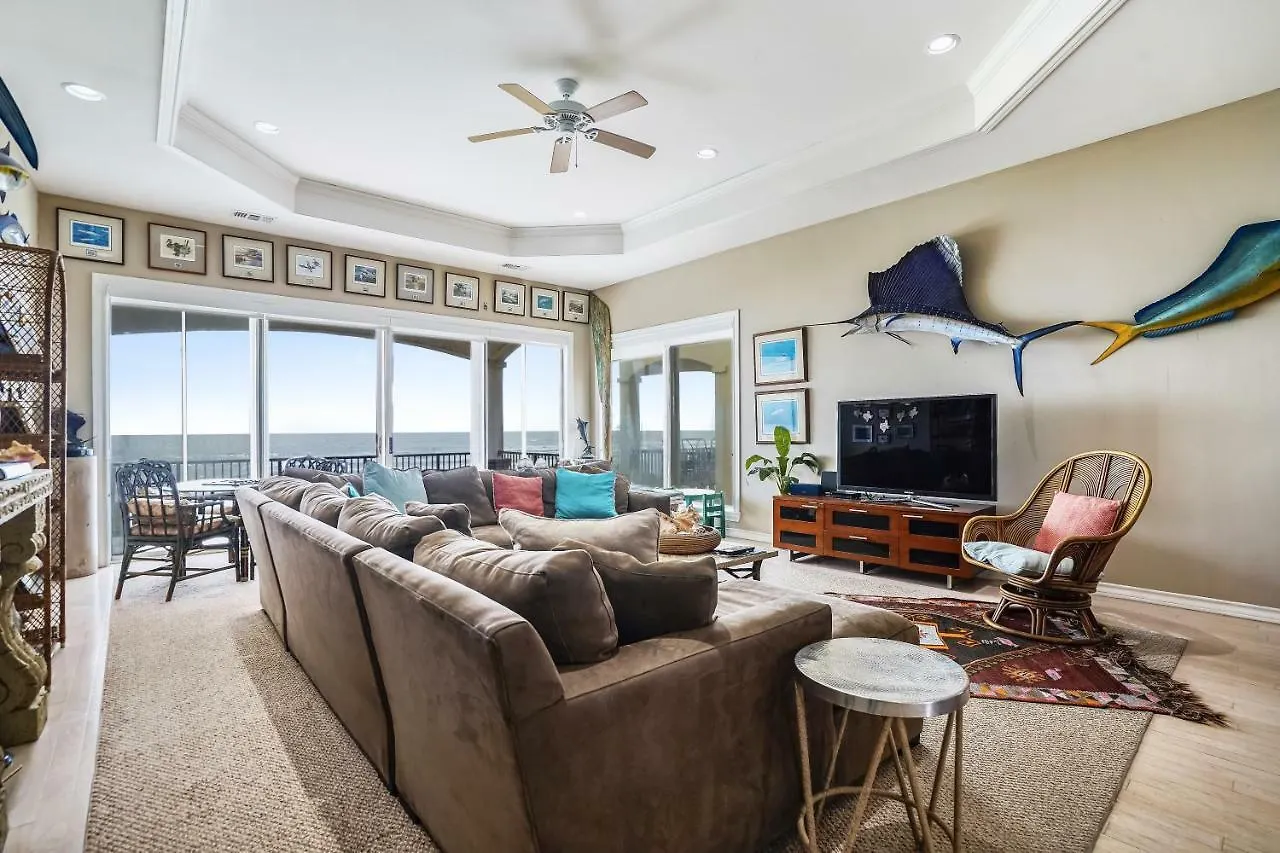 Holiday home Incredible Views From Oceanfront 3 Bedroom Townhouse Townhouse *