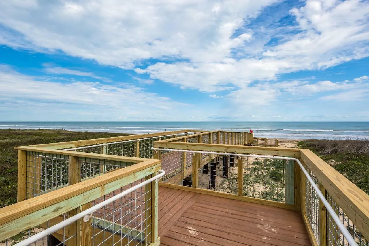 Beachview Condominiums: Wicker Wanderer * South Padre Island