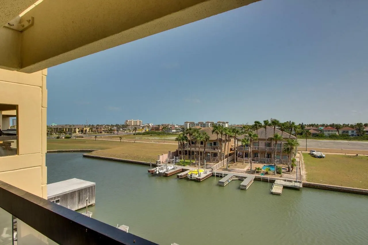 Hotel Marina Retreat
