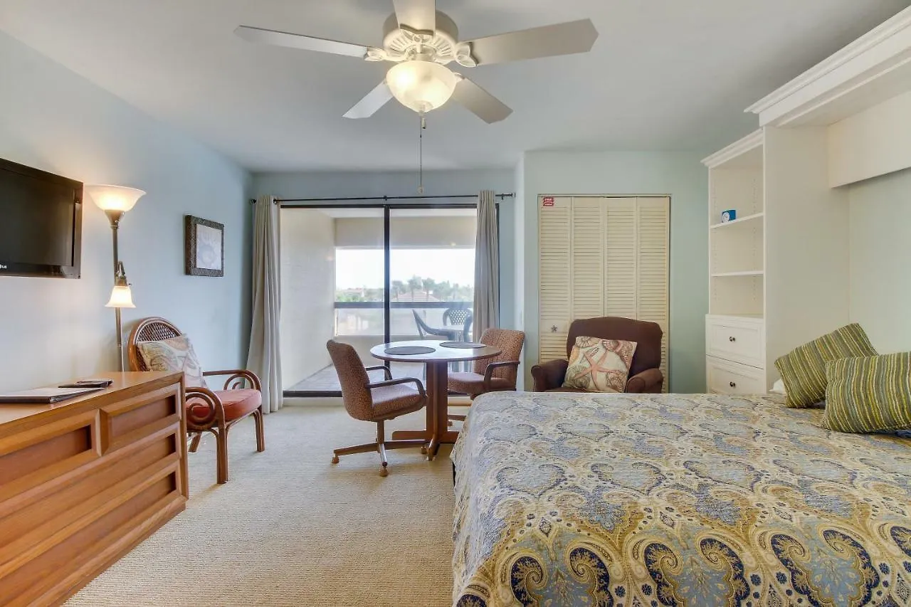 Marina Retreat