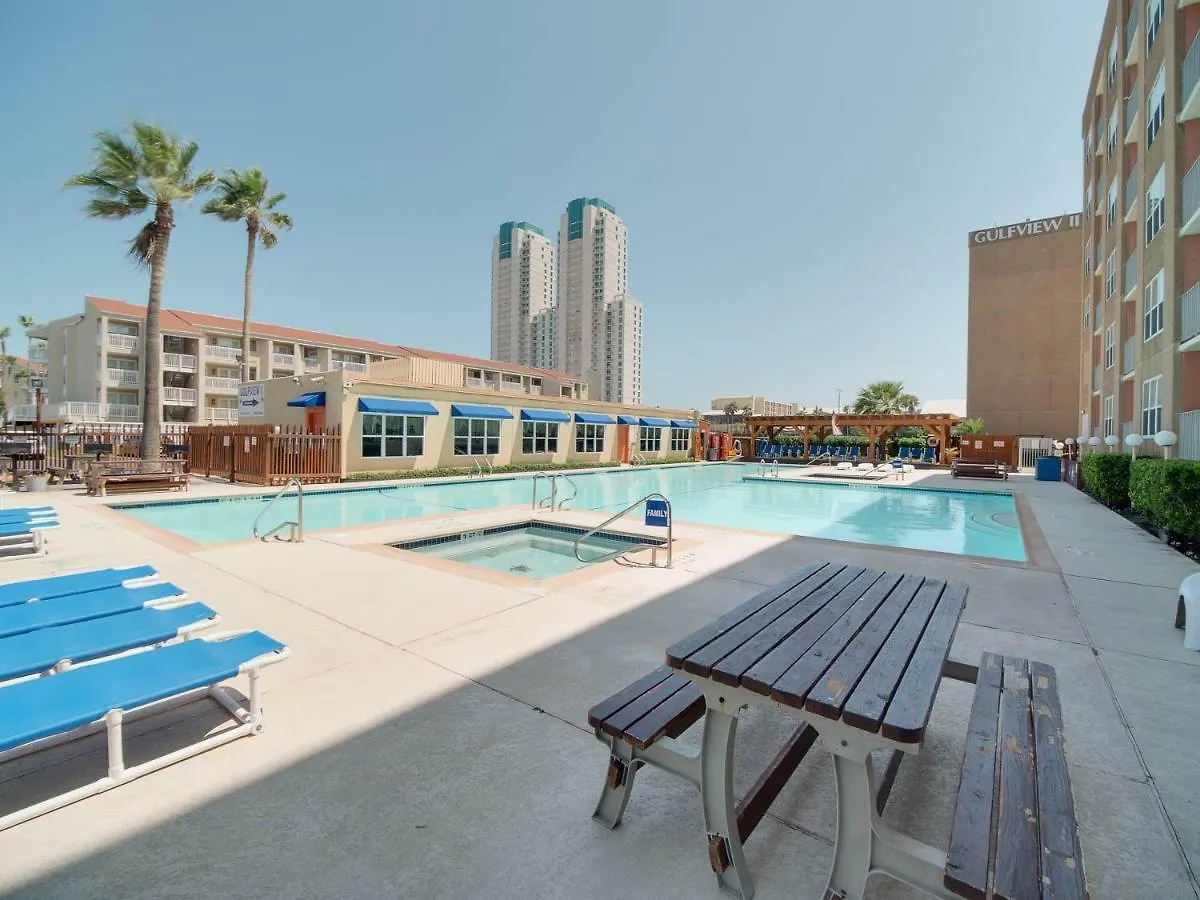 Relaxing Condo, Great Location, 3 Minute Walk To The Apartment