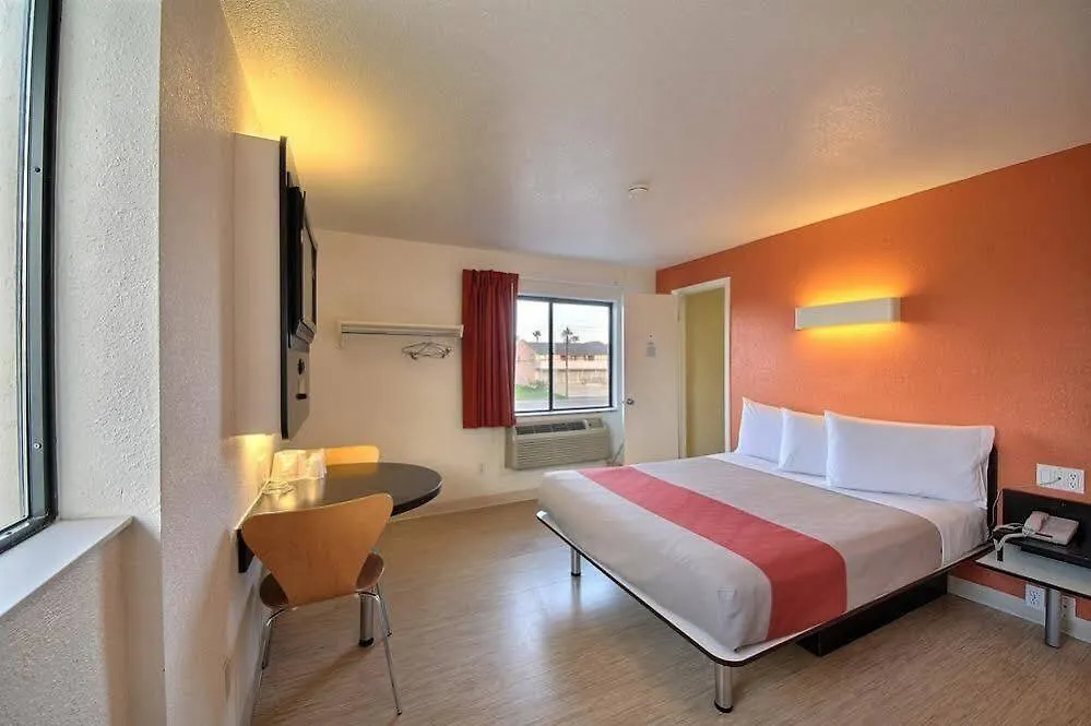 Hotel Ocean 2*