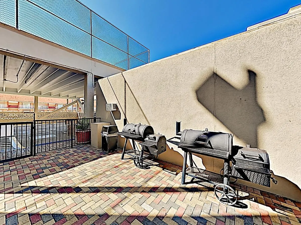 Apartment New Listing! Beachfront Penthouse With Pools & Gym South Padre Island