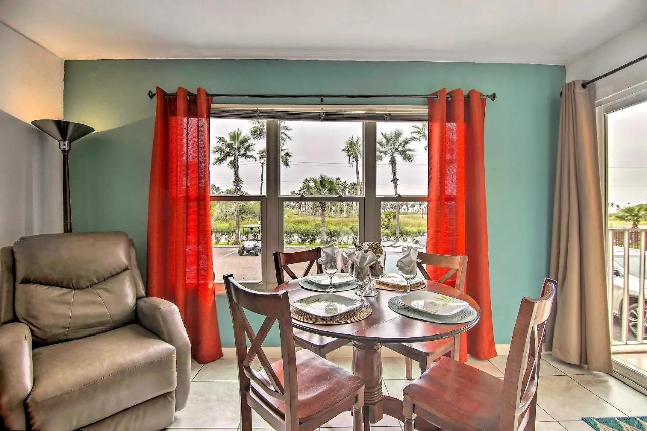Haven With Shared Amenities - Steps To Beach! South Padre Island