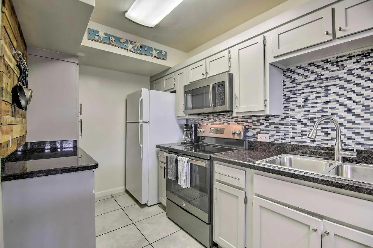 Haven With Shared Amenities - Steps To Beach! South Padre Island