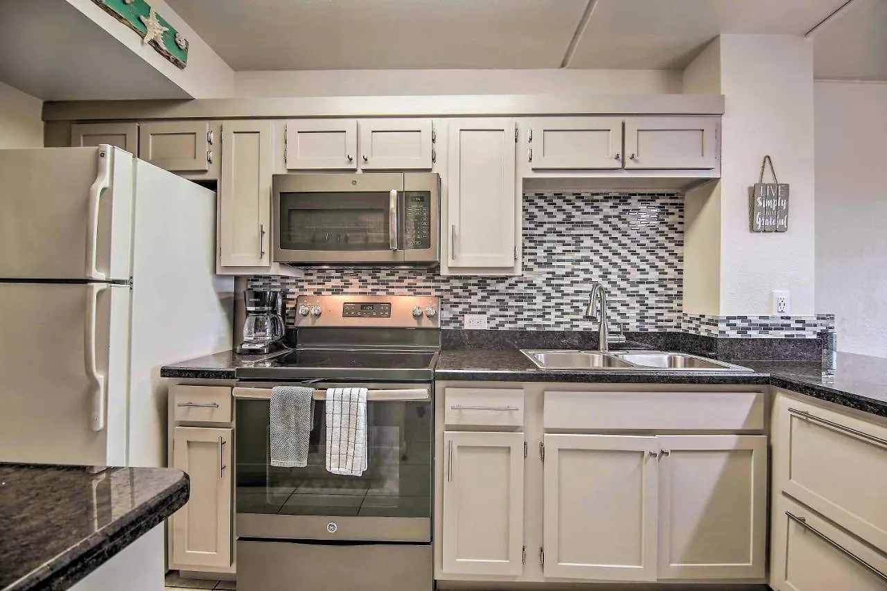 Haven With Shared Amenities - Steps To Beach! South Padre Island