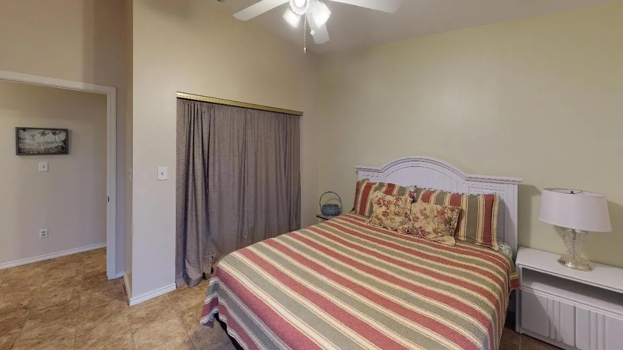 Coastal Townhouse Holiday home *