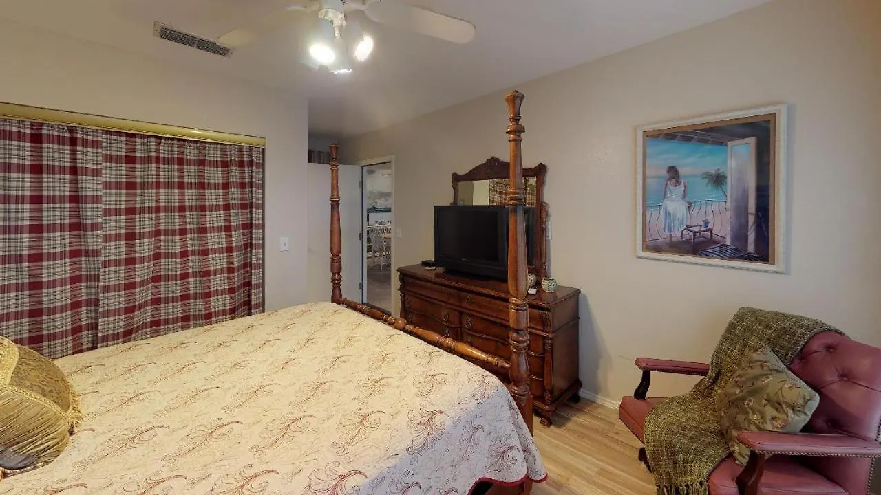 Coastal Townhouse Holiday home *