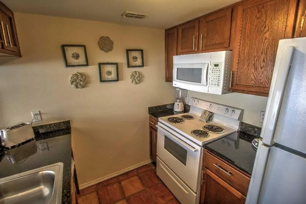 Gulfpoint 3103 Apartment