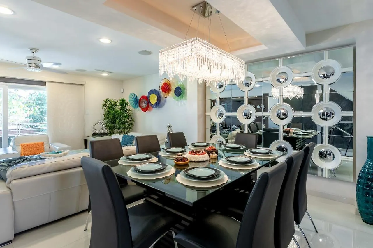 Oleander Paradise - Unit A Holiday home