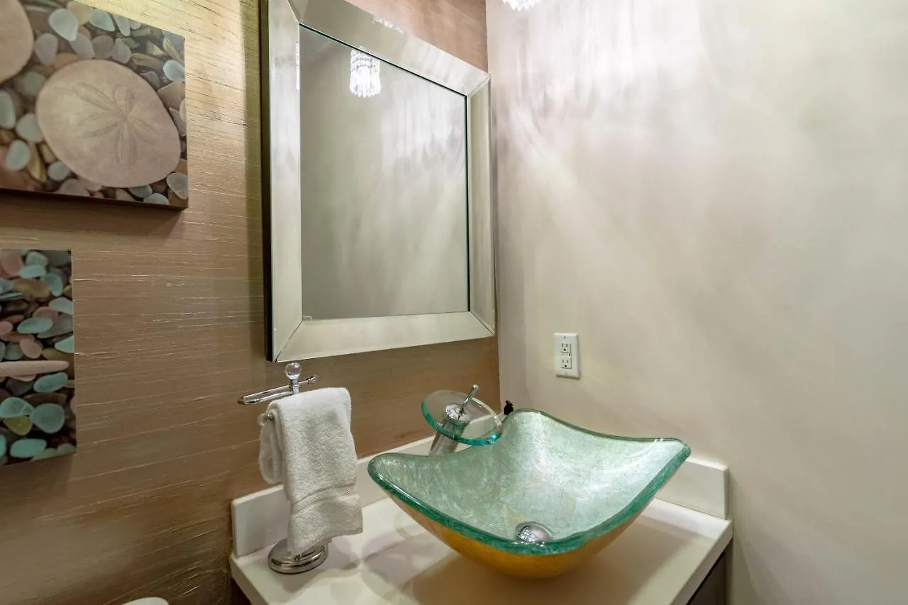 Oleander Paradise - Unit A Holiday home