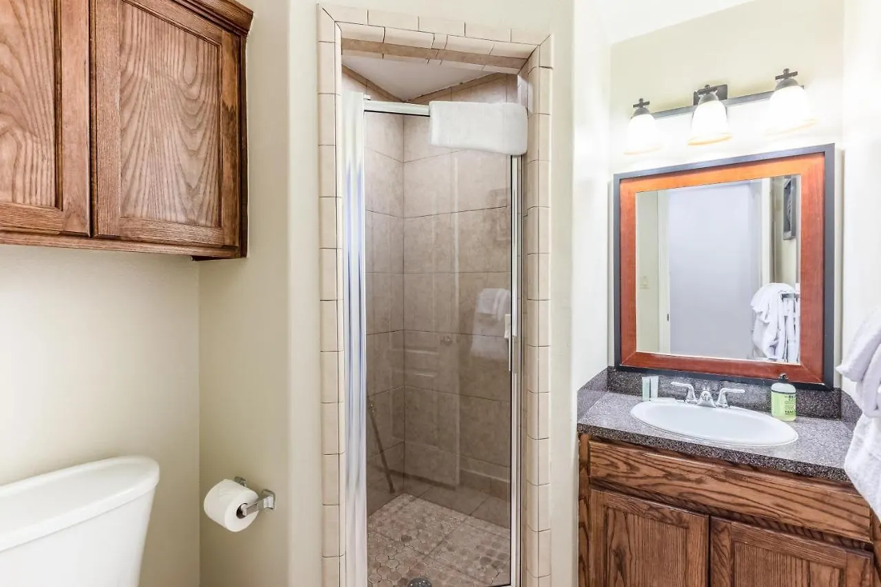 Lantana Retreat Unit #2 Holiday home *