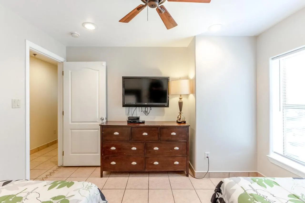 Lantana Retreat Unit #2 Holiday home